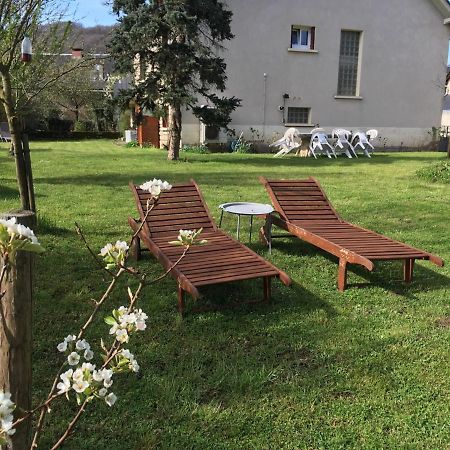 L'Oustal Bed & Breakfast Sainte-Eulalie-d'Olt Ngoại thất bức ảnh